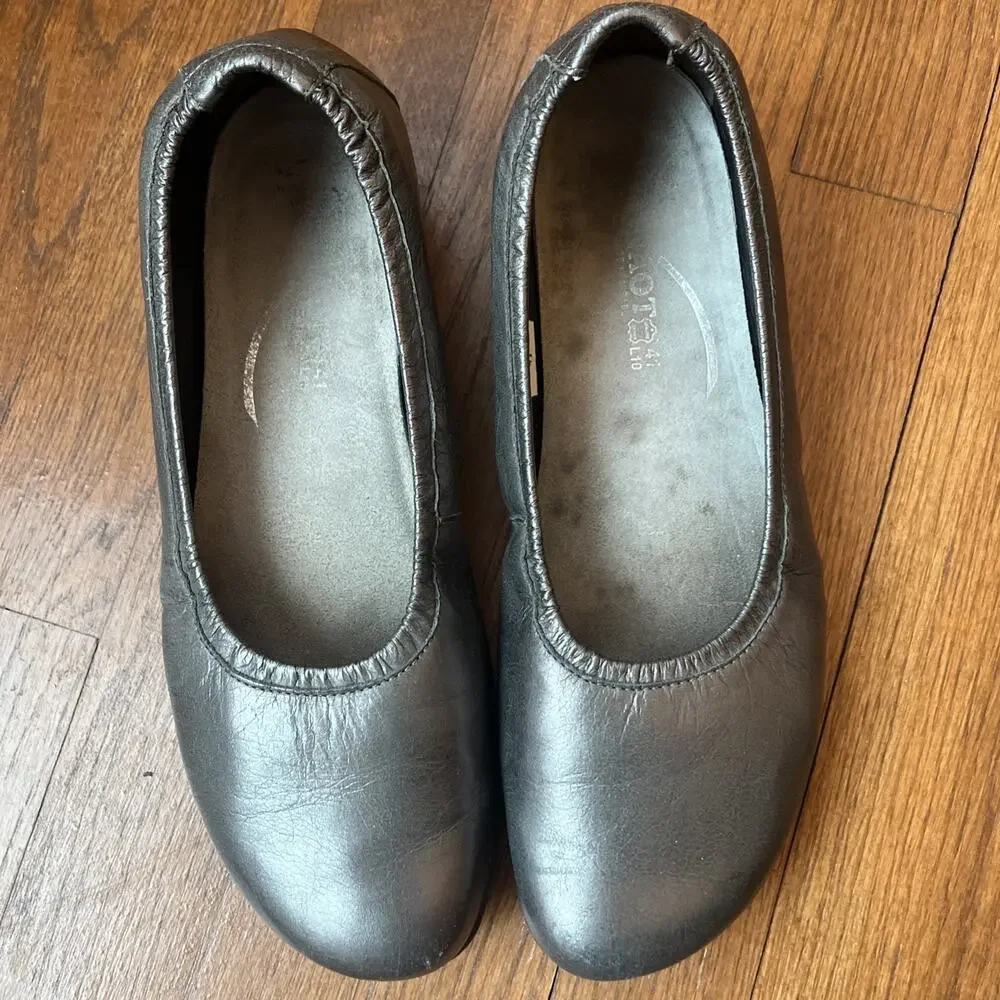 Naot Women’s Taupo Ballet Flats 41 Slip On Gray Leather Casual Comfort